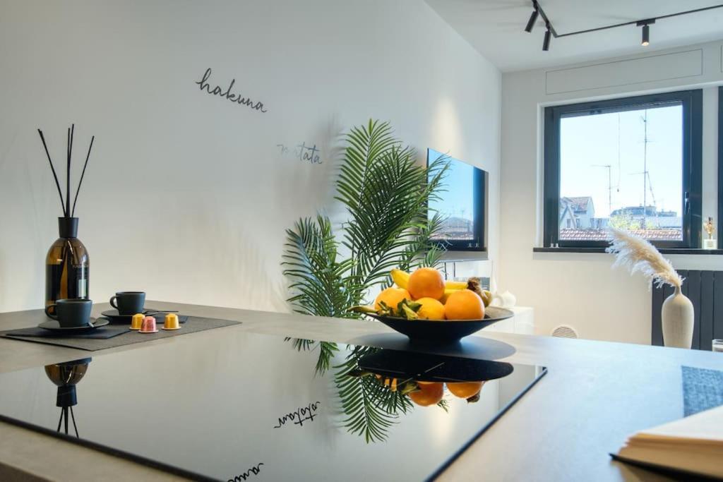 מילאנו Italianflat - Canal Couture, Navigli Luxury Retreat מראה חיצוני תמונה