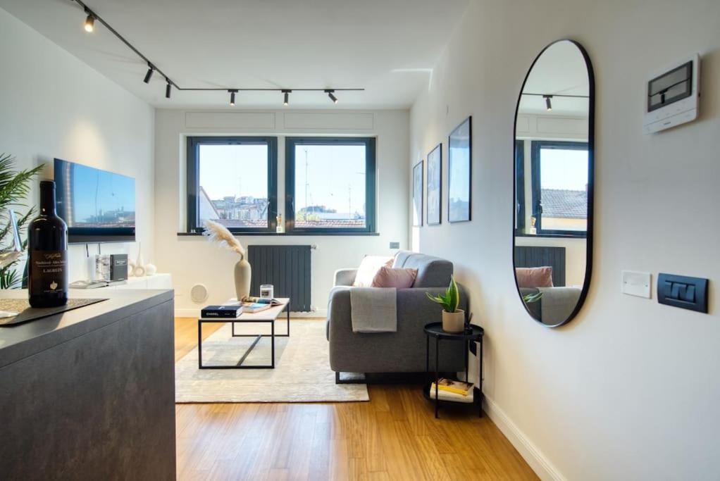 מילאנו Italianflat - Canal Couture, Navigli Luxury Retreat מראה חיצוני תמונה