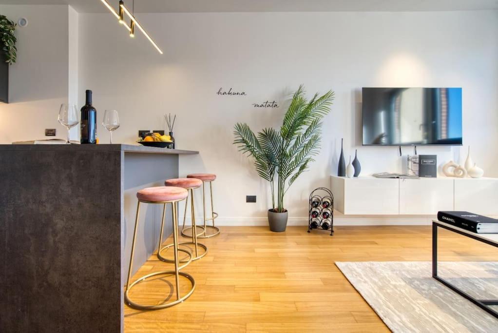 מילאנו Italianflat - Canal Couture, Navigli Luxury Retreat מראה חיצוני תמונה